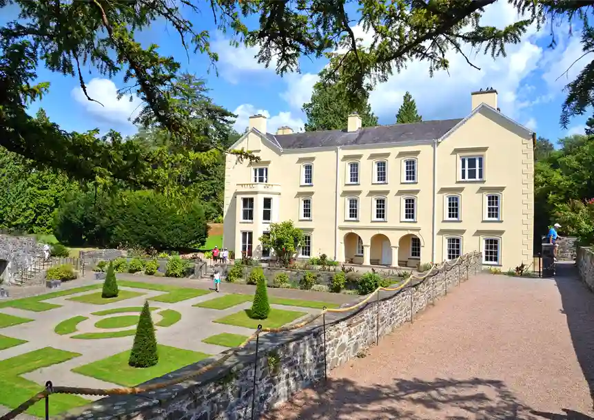 Aberglasney Gardens